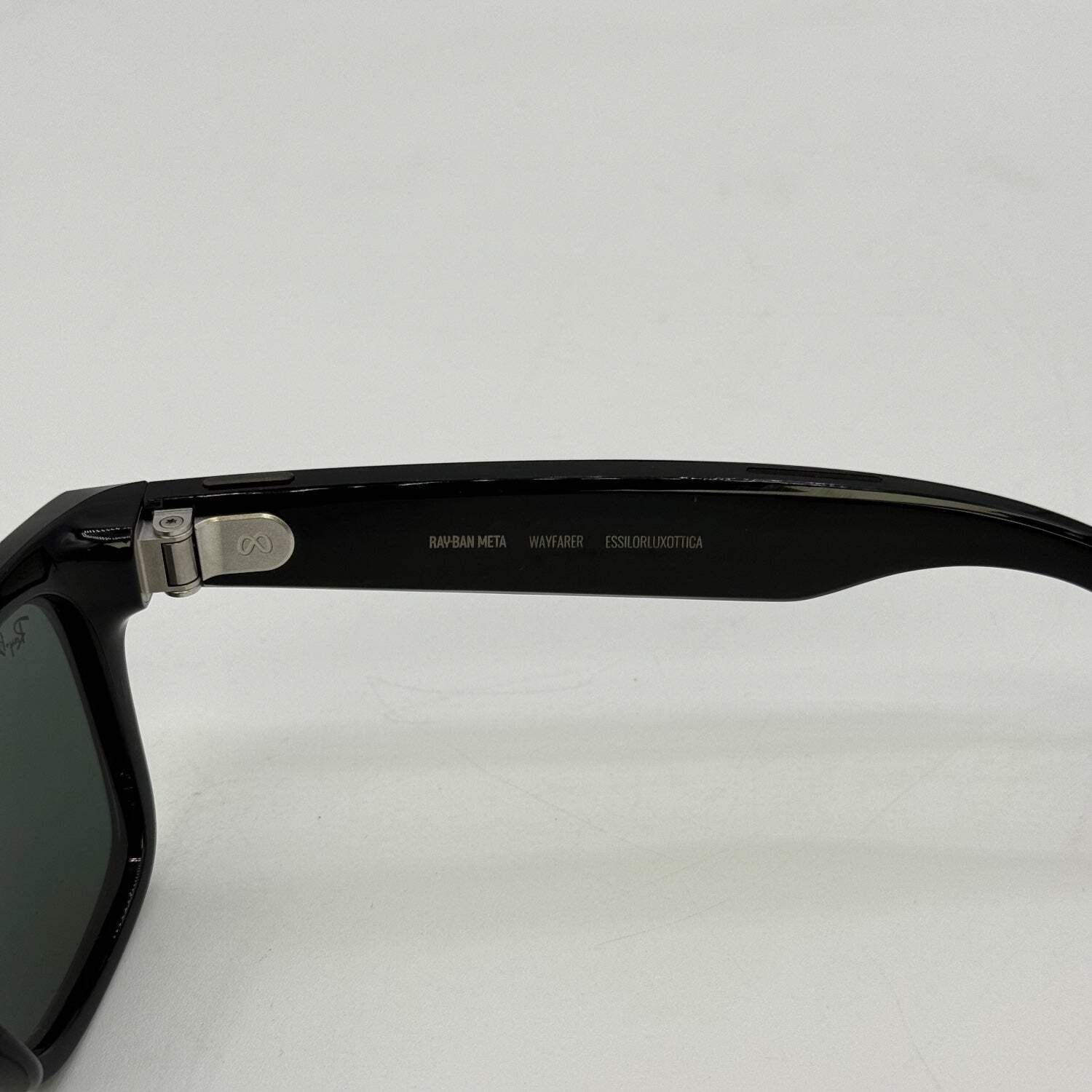 Meta Ray-Ban Meta Wayfarer (Gen 1) Shiny Black Smart Glass RW4006
