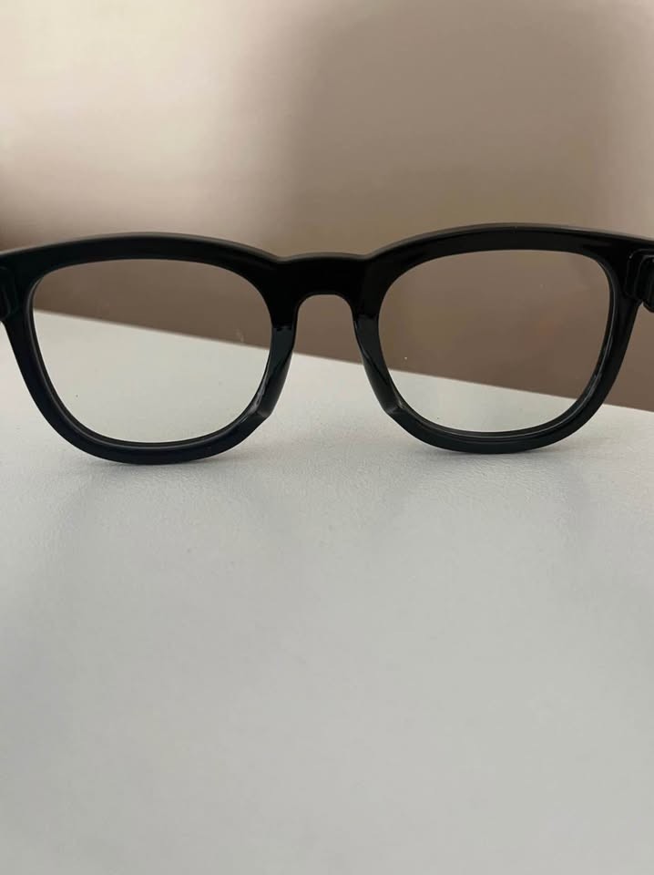 CY01 AI Smart Glasses / Photo Taking / Video recording/ AI Translation/8MP btt