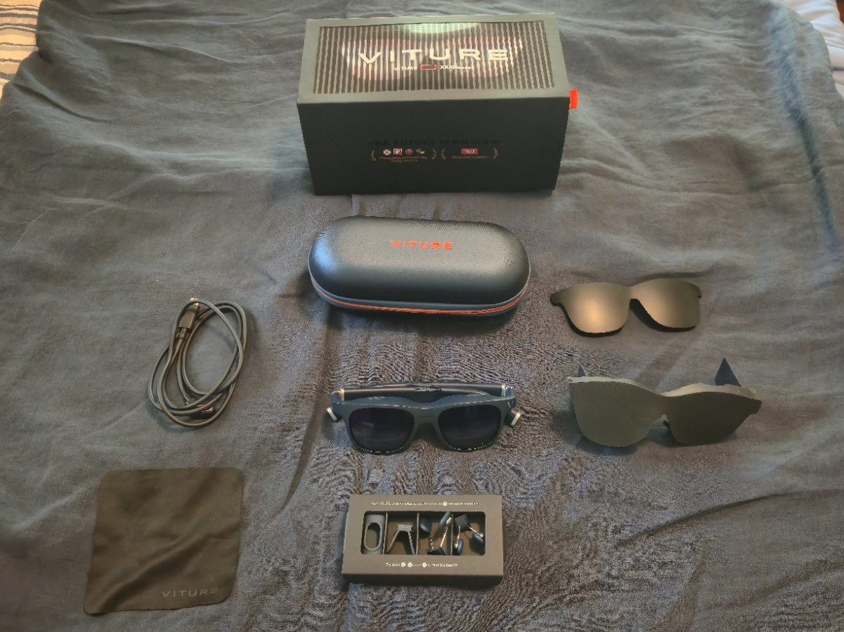 VITURE ONE XR Glasses Set w/ VITURE Neckband USB-C Cable Case (Black)