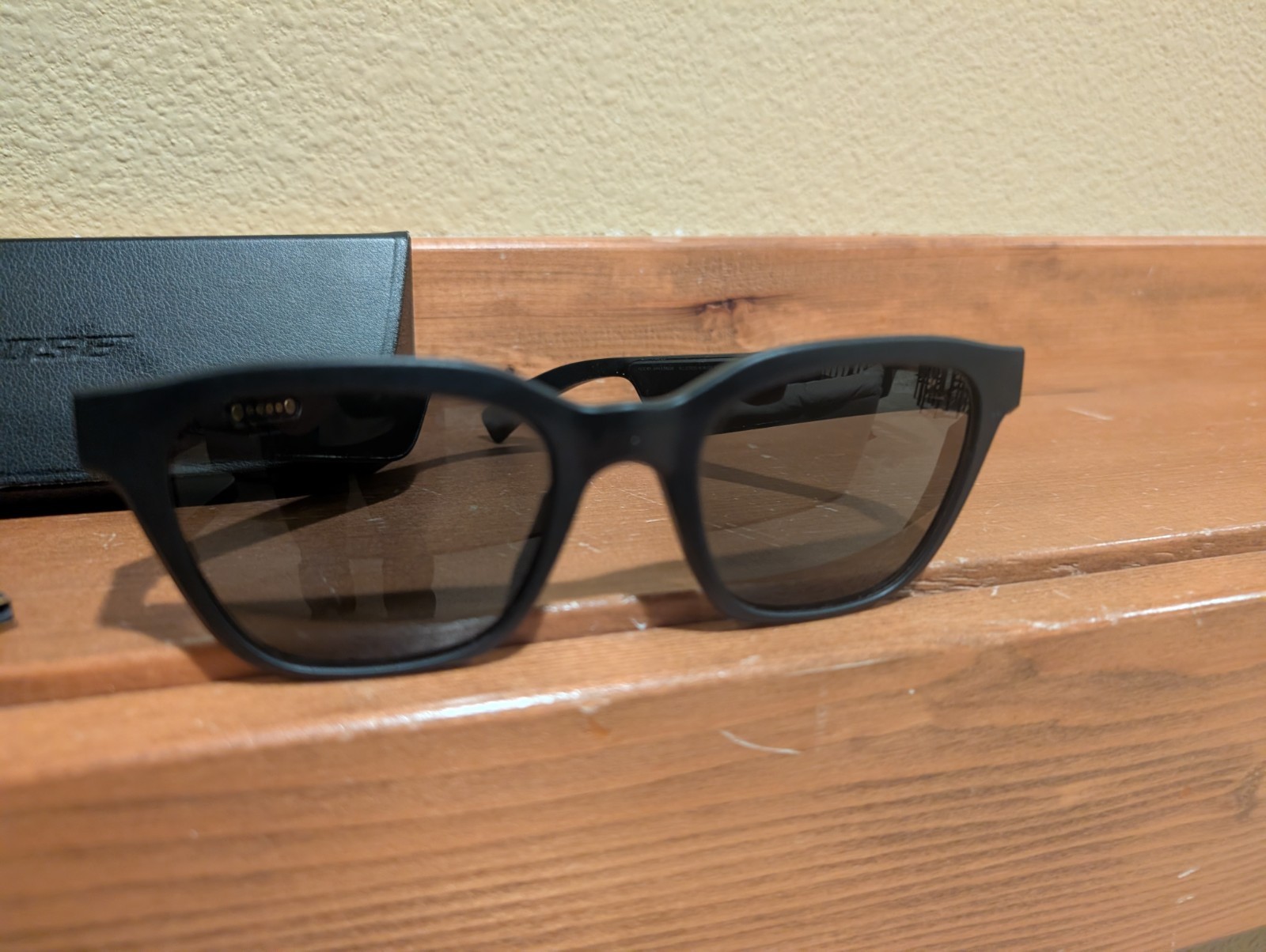 Bose Frames Alto BMD0006 Bluetooth Audio Microphone Smart Sunglasses Black